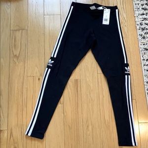 Trefoil Tight Adidas Leggings.